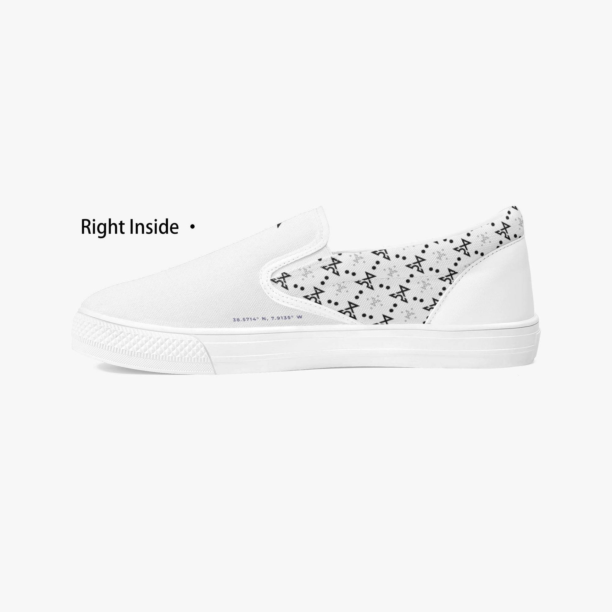 Echo Slip-On - IZZY & BEZZY