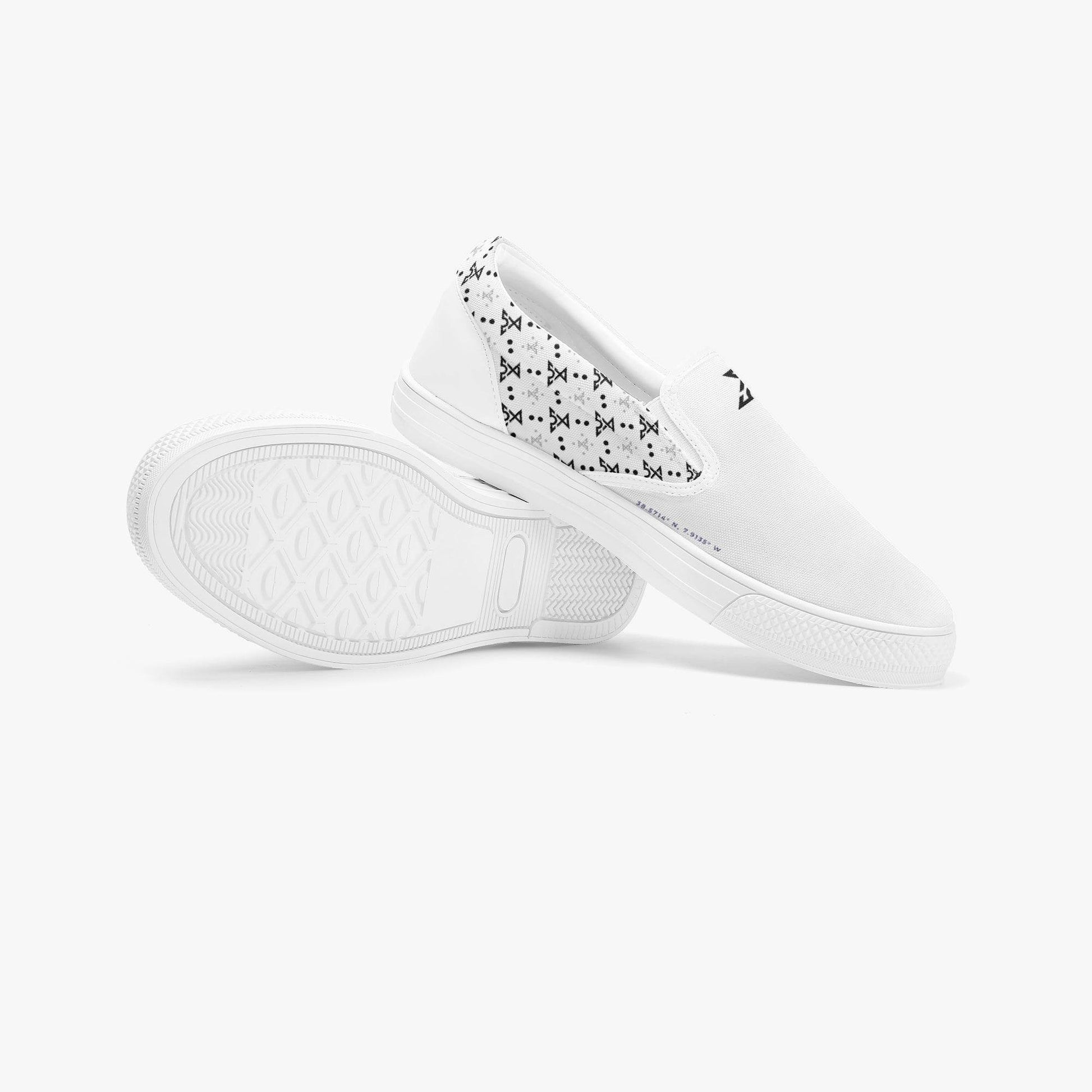 Echo Slip-On - IZZY & BEZZY