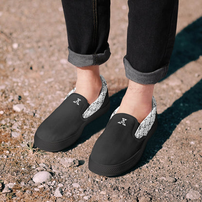 Echo Slip-On - IZZY & BEZZY