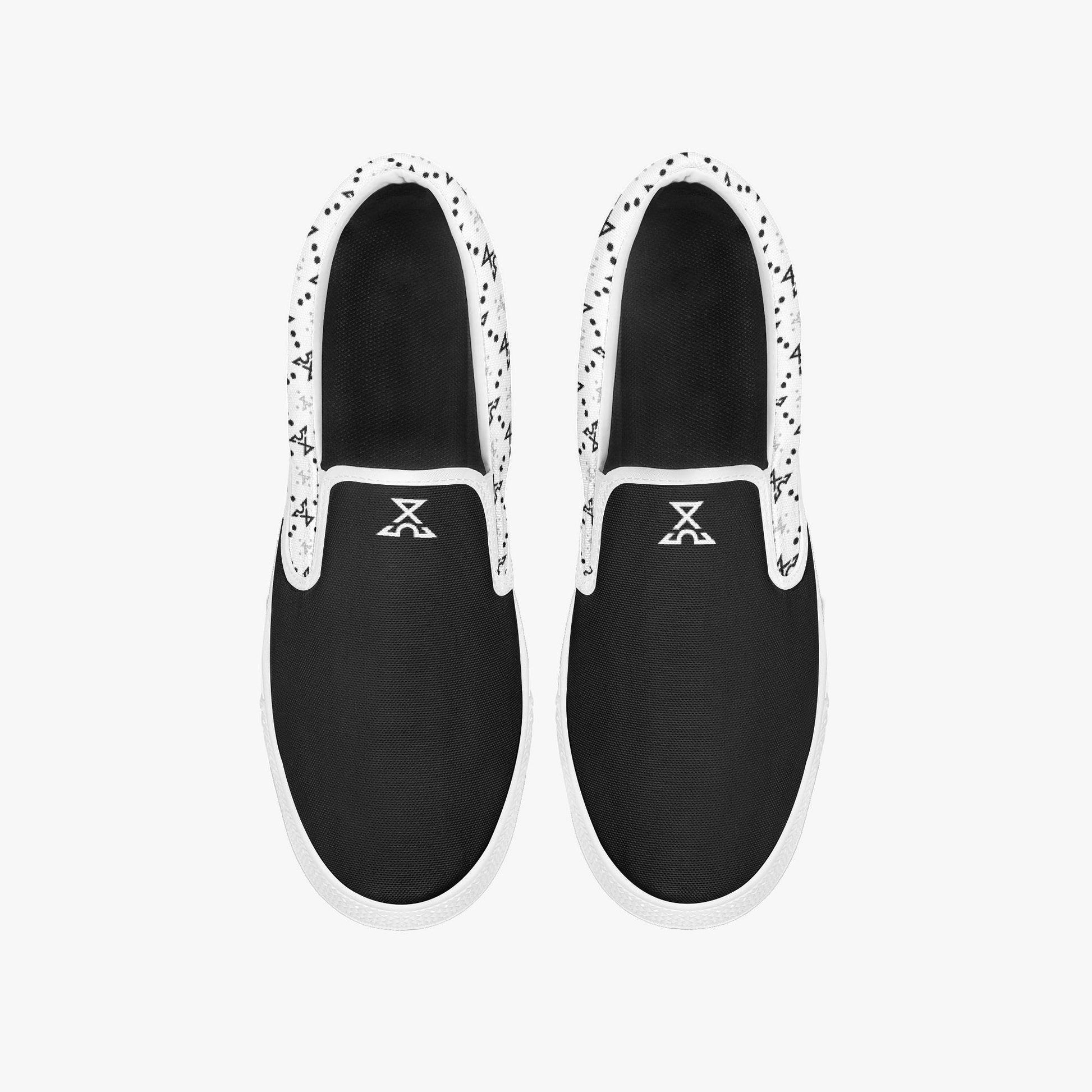 Echo Slip-On - IZZY & BEZZY