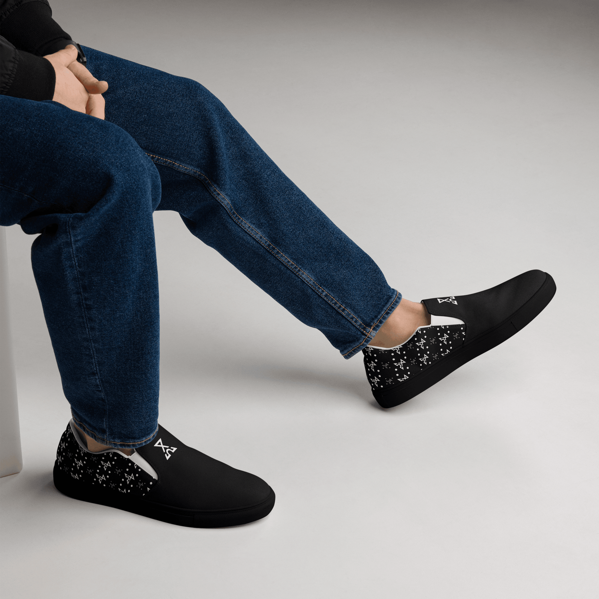 [MAN] Flow Slip-On - IZZY & BEZZY