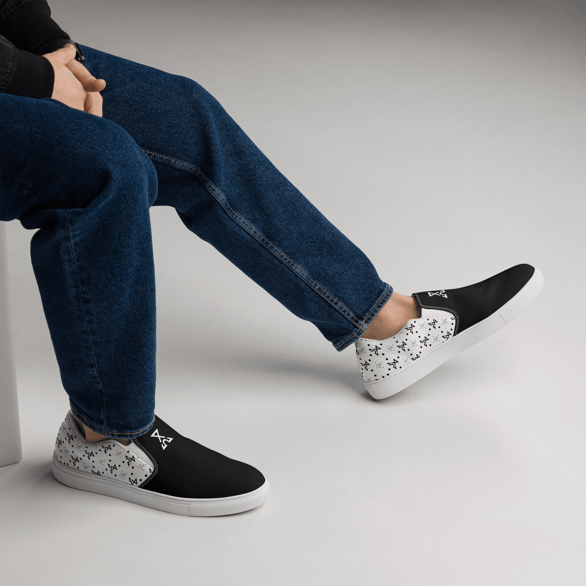 [MAN] Flow Slip-On - IZZY & BEZZY