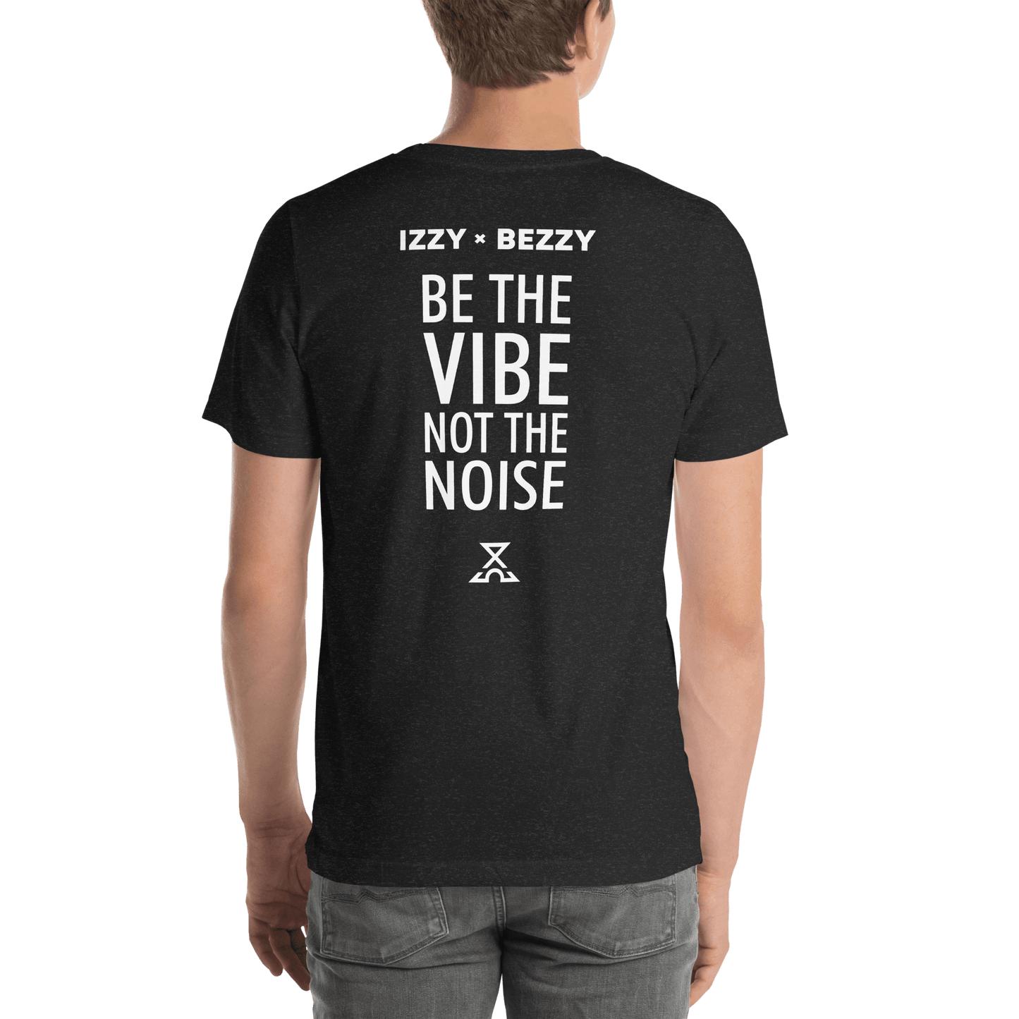 Echo Script Tee - IZZY & BEZZY