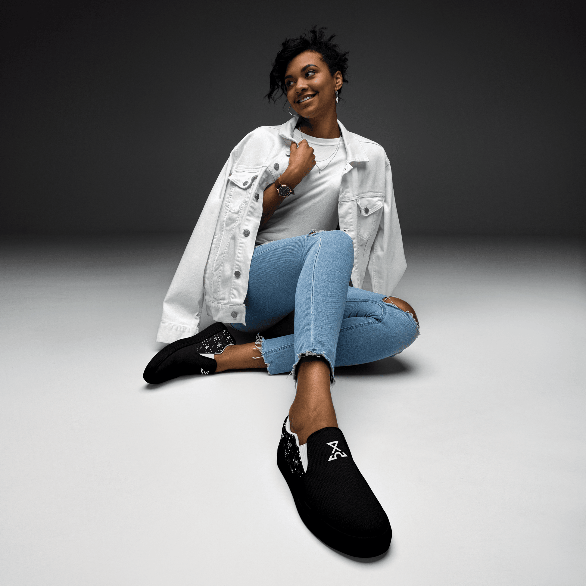 [WOMAN] Flow Slip-On - IZZY & BEZZY